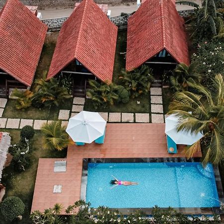 Gayatri Bungalows Batununggul المظهر الخارجي الصورة